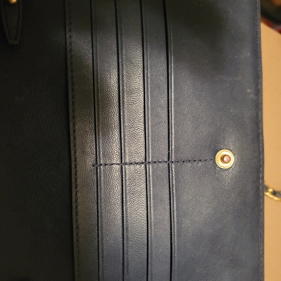 Tory Burch Fleming Wallet Chain Crossbody Purse - Picture 10 of 12